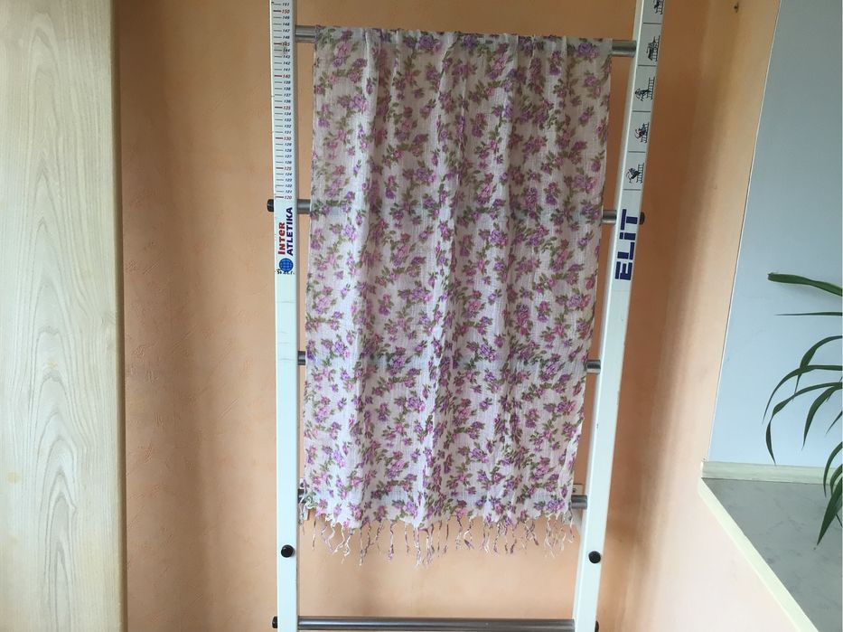 Платки, шарфы шелковые и бандана