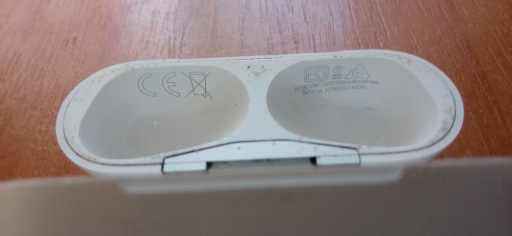 Бокс кейс для навушників airpods Apple