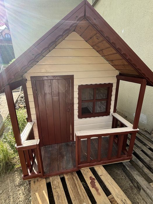 Drewniamy domek do Ogrodu dla dzieci .