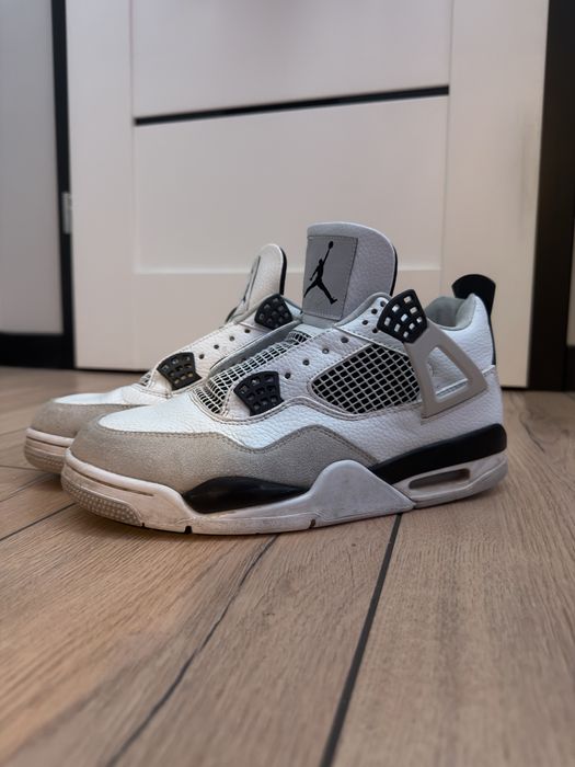 Jordan 4 Military Black size 44