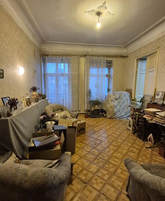 Продам простору 3-к квартиру в Центрі на Ольгіївській (3-241-421)