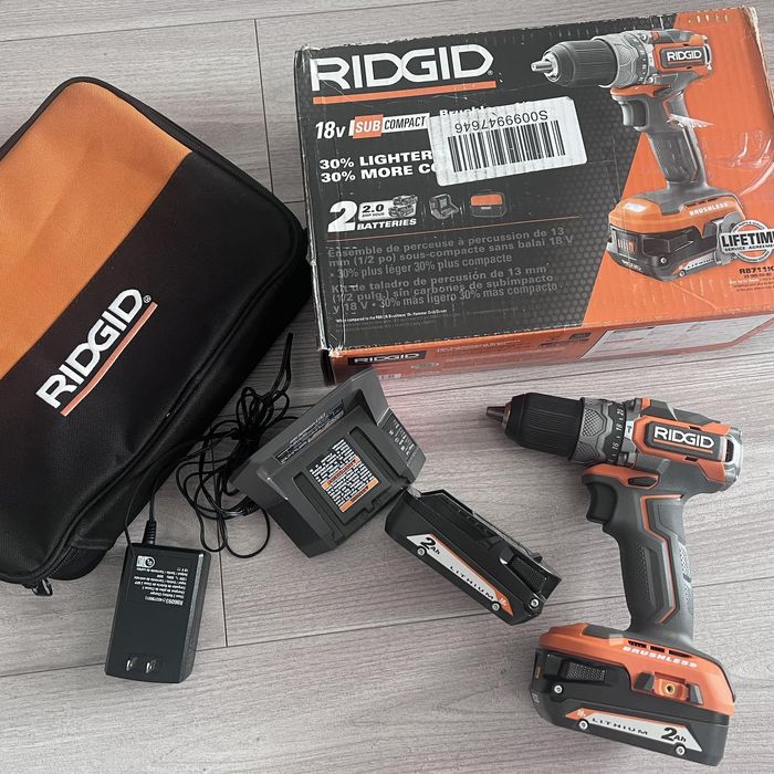 Ridgid! Шуруповерти та багато іншого.