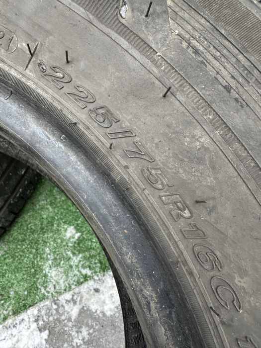 225/75 R16C Nexen Roadian  21г пара шин летних.
