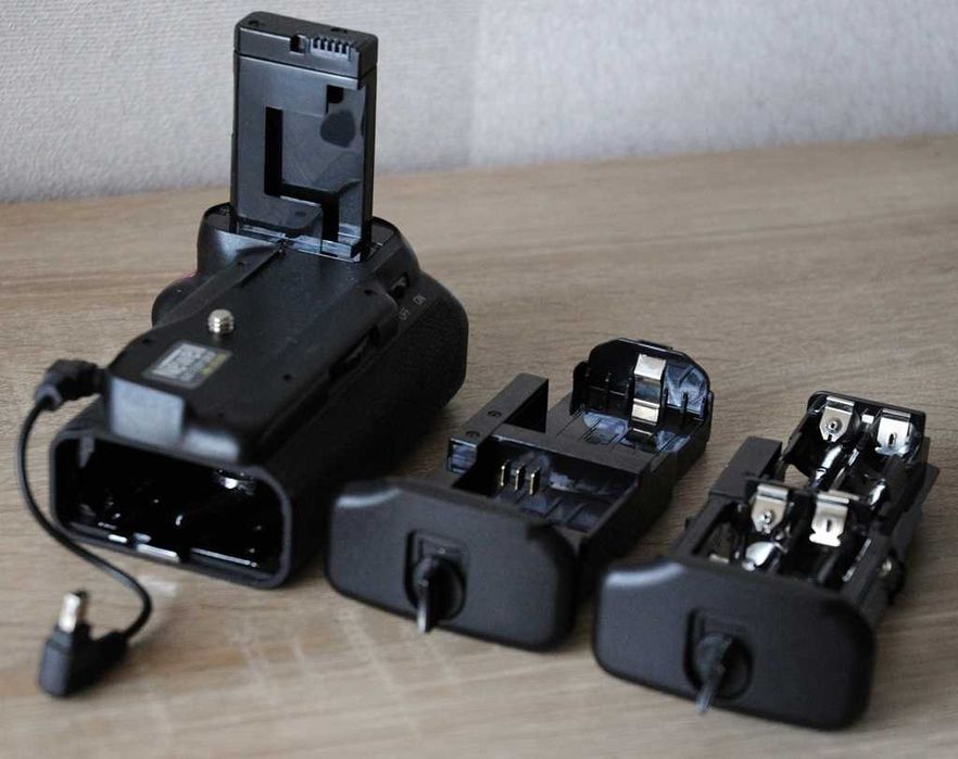 Grip do Nikona D5500 i D5600