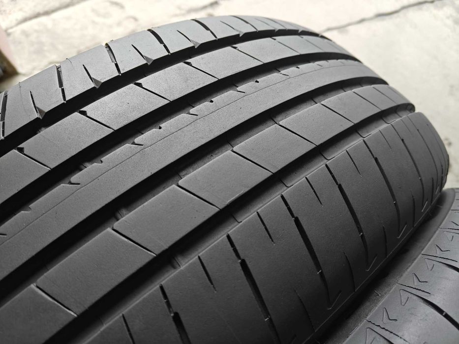 R20 235-50 Bridgestone Alenza комплект шини літні ідеальні