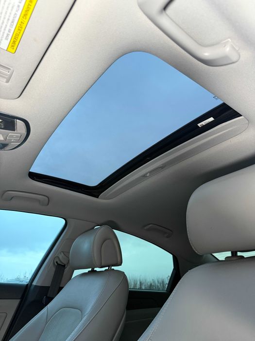 Продам Hyundai Sonata 2015 рік можлива розстрочка,кредит,обмін!