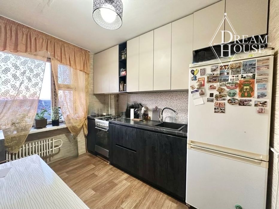 Продаж 5 кімнатної квартири