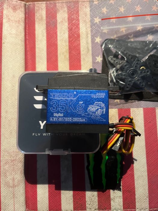 Servos Mg 35kg novos