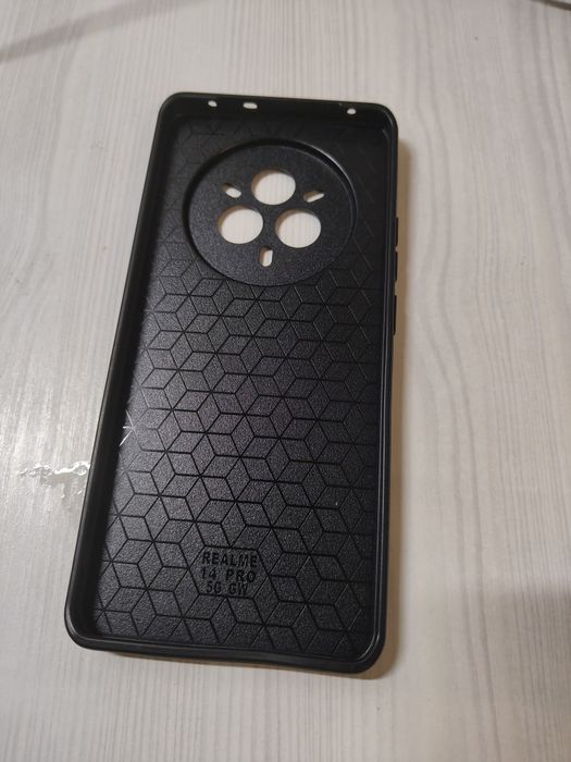 Продаю чехол до realme 14 pro