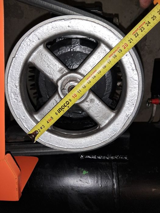 Компрессор 650л/хв. Ресивер 120л.Тиск 10Атм. 4кВт.380v. .