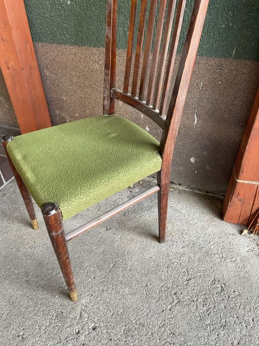 Krzesło drewniane stare z PRL