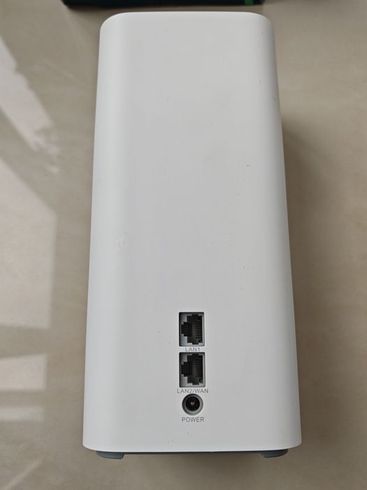 ROUTER SPEEDBOX 5G CPE 3 H135-380 GHTelcom Huawei bardzo szybki na SIM