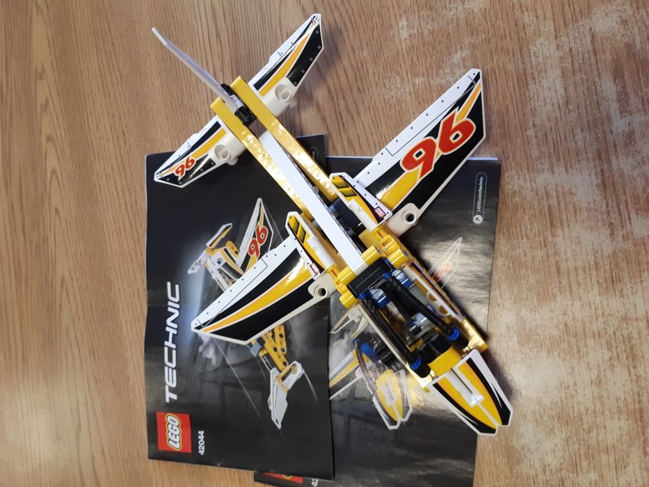 Lego 42044