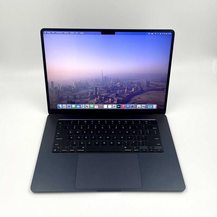 940$ MacBook Air 15" 2024 MRYU3 M3 / 8 GB / 256gb SSD