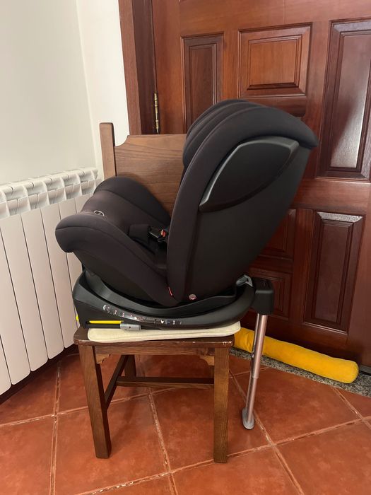 Cadeira automóvel para bebé/criança com isofix