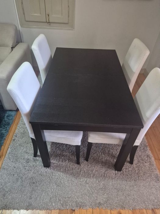 Mesa de jantar + 4 cadeiras