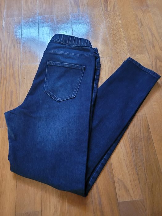 Sprzedam damskie spodnie jeansowe marki Esmara rozm 40