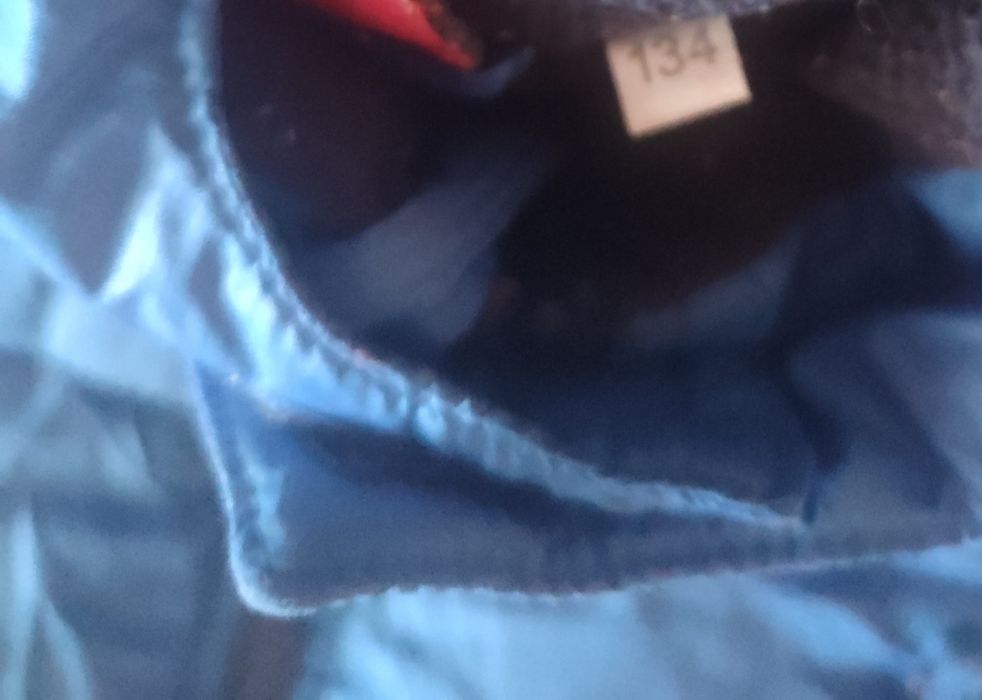 Продам куртку на мальчика