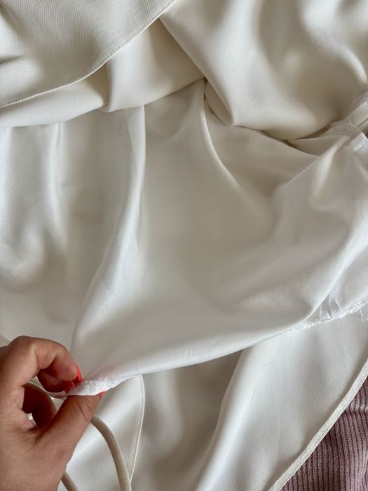 Biala asymetryczna sukienka damska Top Secret r. 40/L