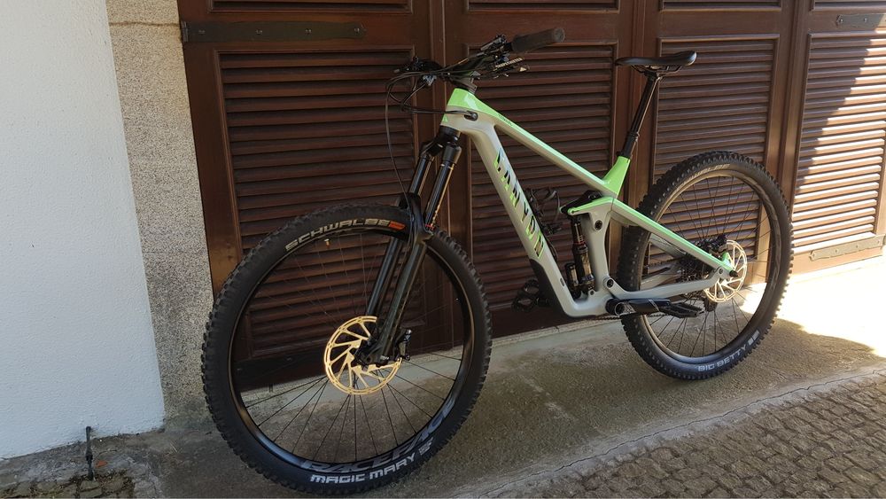 Canyon Strive CF7
