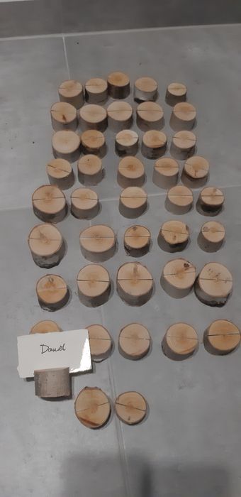 Brzozowe podstawki pod winetki