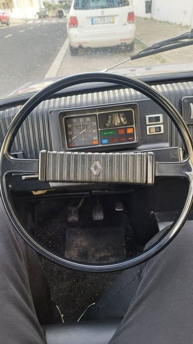 Renault 5 TL clássico