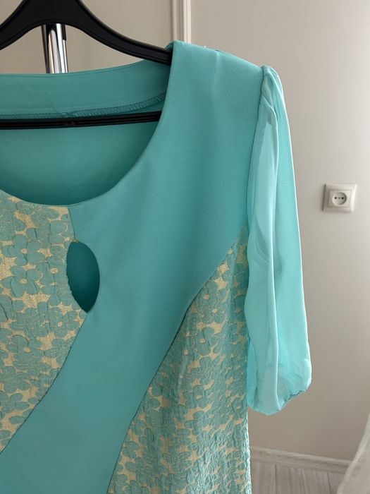 Бірюзова сукня