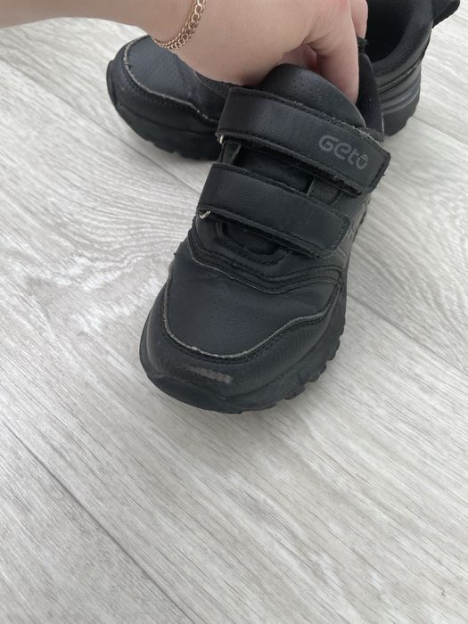 Дитяче взуття 30 розмір