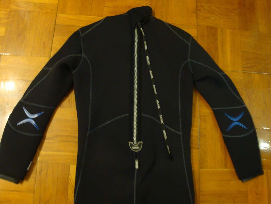 Гидрокостюм SEAC , размер 52-54 ( L-XL ) , толщина 5 mm