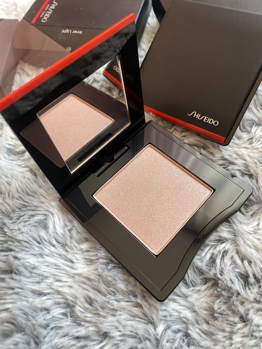 Оксамитові рум'яна-хайлайтер shiseido 01 inner light innerglow
