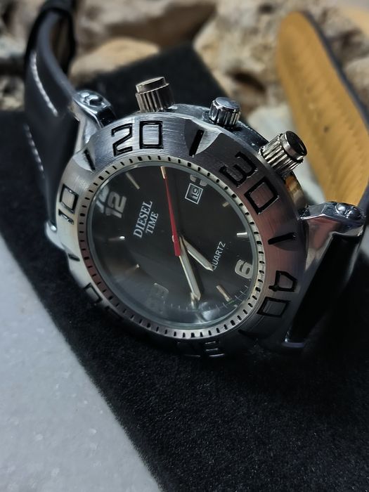 Продам годинник Diesel TiME!