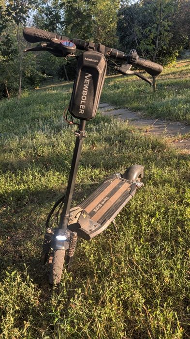 Електросамокат Kugo M4 pro  дві  батареї