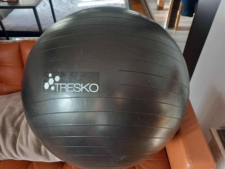 Piłka gimnastyczna Tresko 55cm Czarna