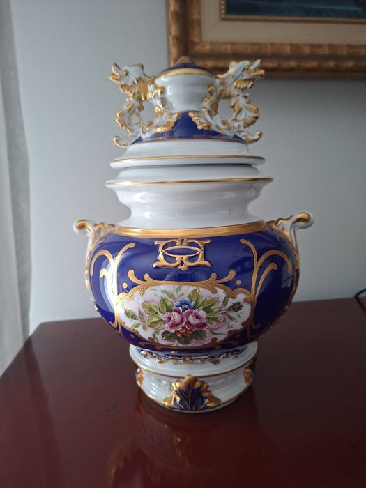 Potes de porcelana Portuguesa