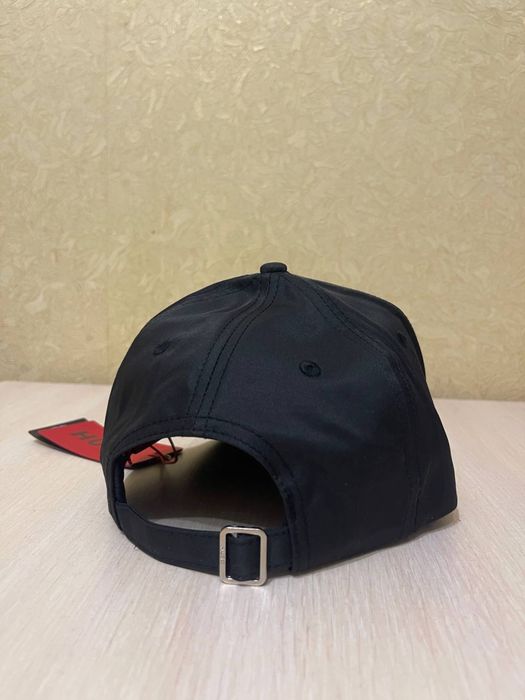 Чоловіча чорна кепка HUGO бейсболка