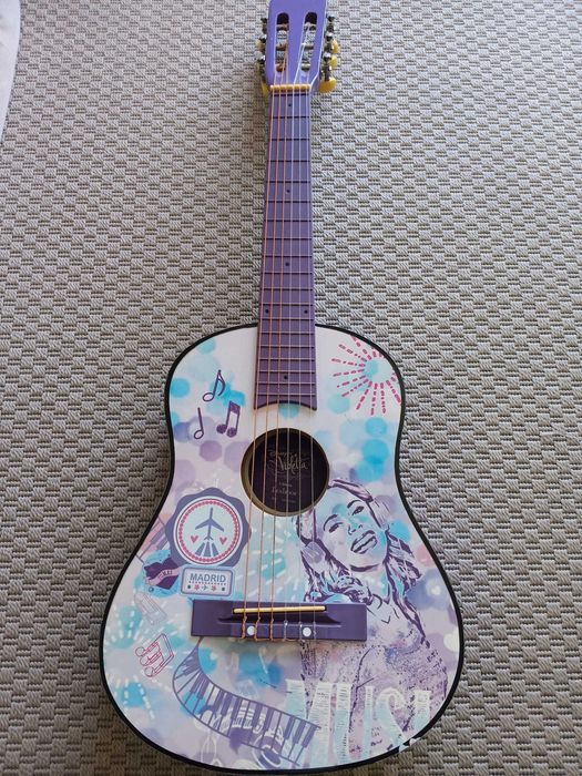 Guitarra criança