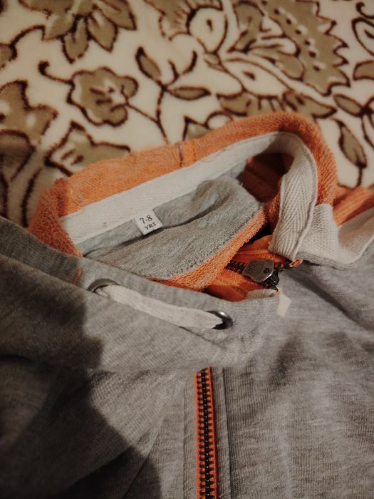 Bluza chłopięca z kapturem
