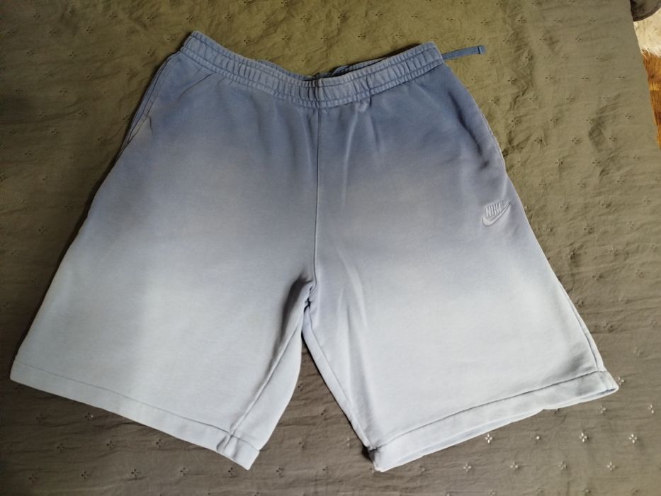 Spodenki dresowe Nike Club+ Dip Dye ombre niebieski