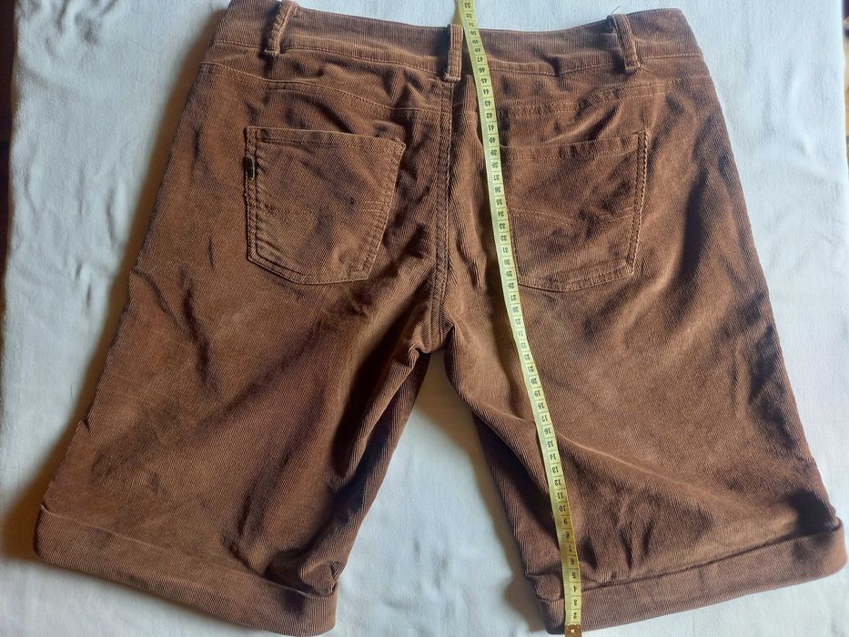 Reporter spodenki szorty damskie miękki sztruks M brąz beż bawełna