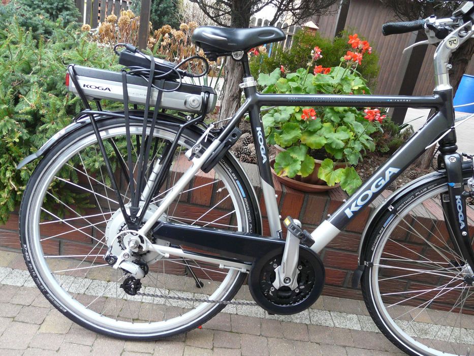 Rower elektryczny KOGA erunner 28"/57 i 60 ,36V P R, treking
