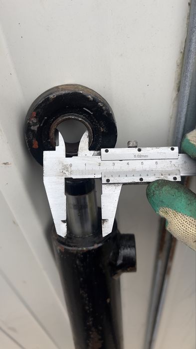 Silownik Hudrauliczny długi dwustronnego dzialania