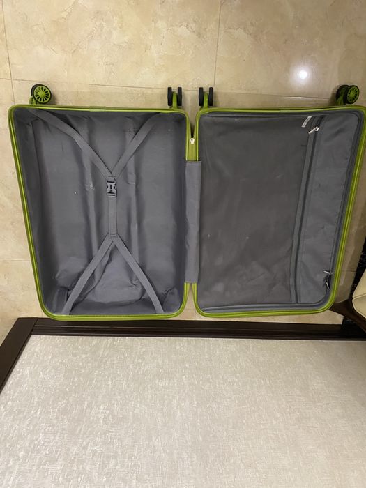 Дорожный чемодан Kono Luggage