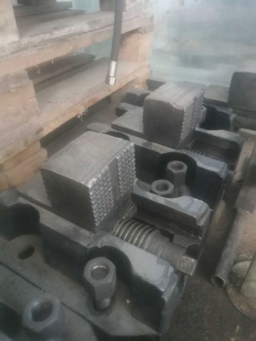 Кулачки на токарно-карусельний станок