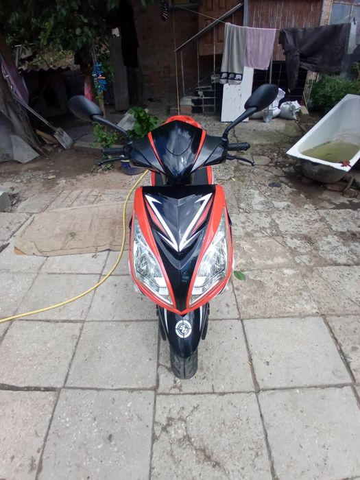 Мотоцикл (скутер)150кубів SPEED GEAR
