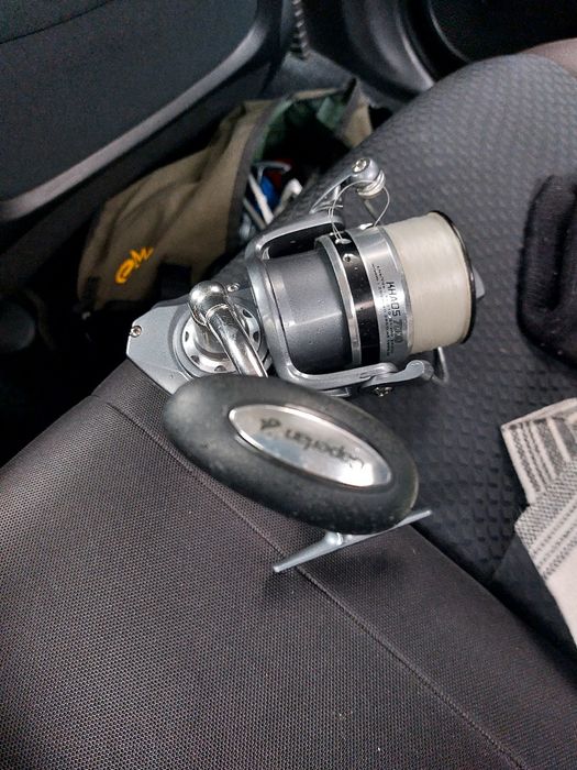 . Conjunto cana de pesca Vega 4.50 telescópia mais carret