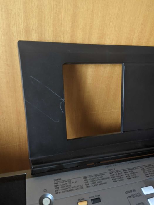 Teclado Yamaha PSR-E353