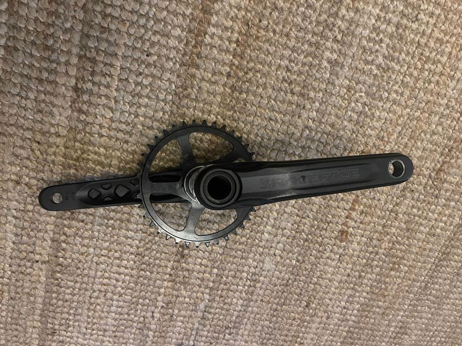 Pedaleiro race face aeffect