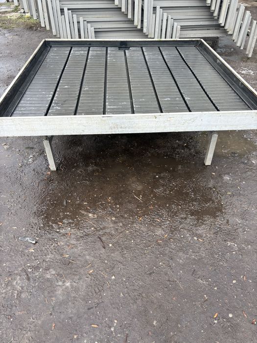 Stoly zalewowe. Stol aluminiowy ekspozycyjny