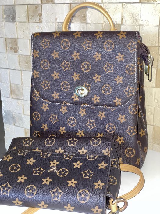 Сумка та рюкзак.