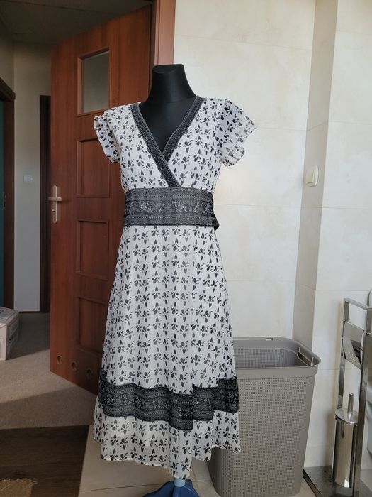 Vero moda sukienka letnia M midi wzor